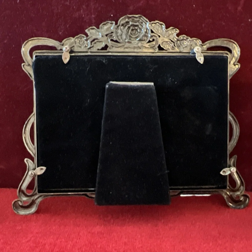 Vintage Ornate Photo Frame metal Art Nouveau Floral Vine‎ 3.5